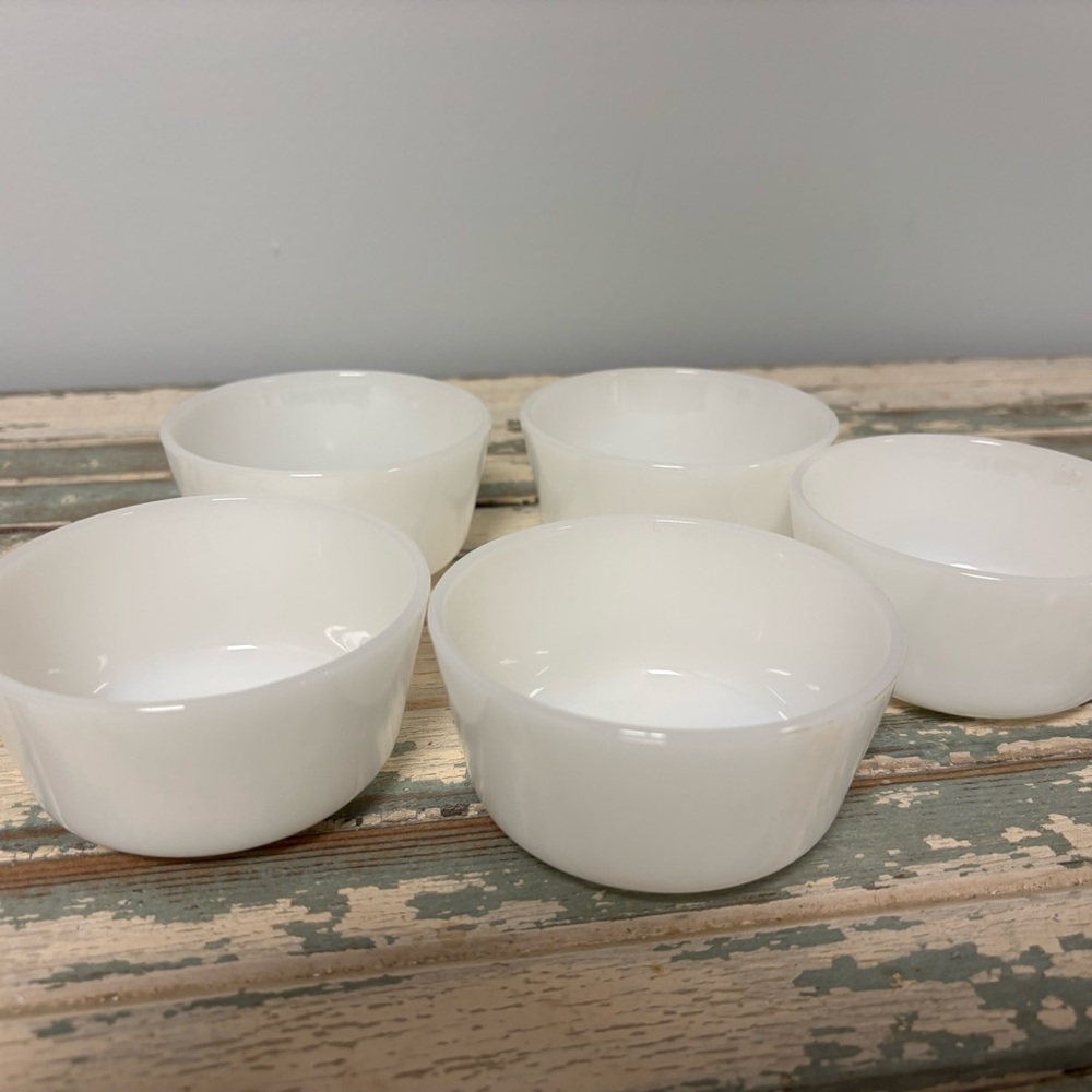 Anchor Hocking Cream Glass Dessert Bowls